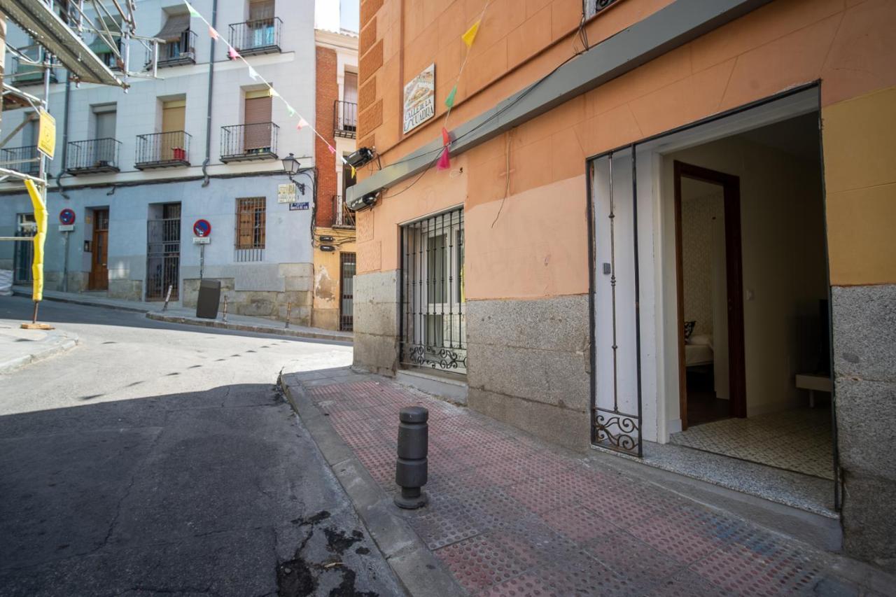 El Jardin Del Angel Tribulete Apartman Madrid Kültér fotó
